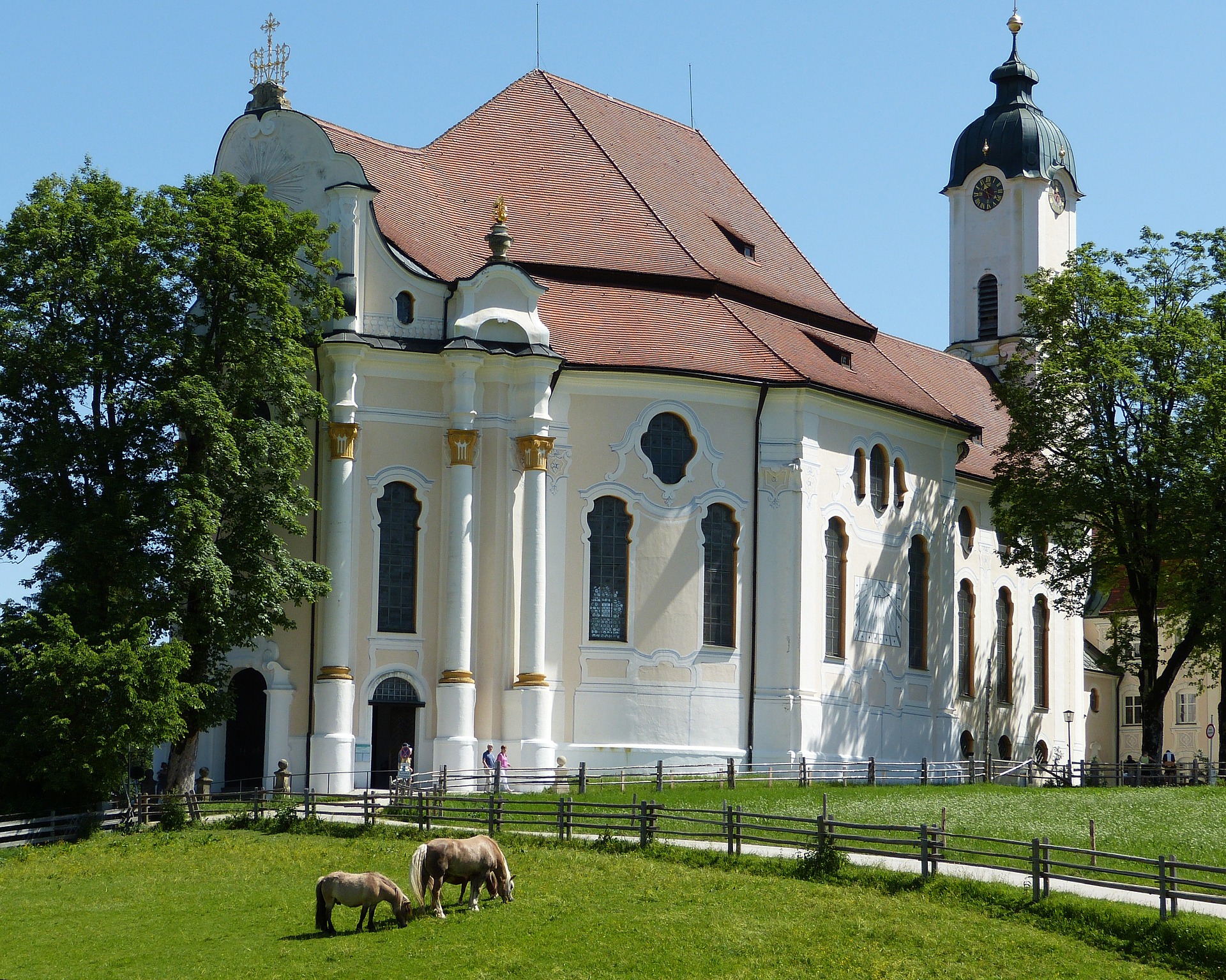 Wieskirche in Bayern - ein beliebter Wallfahrtsort.