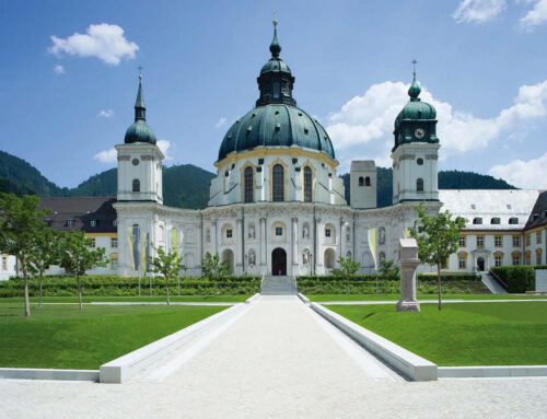 Religiöse Orte rund um das Klosterhotel Ettal: Kloster Ettal und Meditationsweg Ammergauer Alpen
